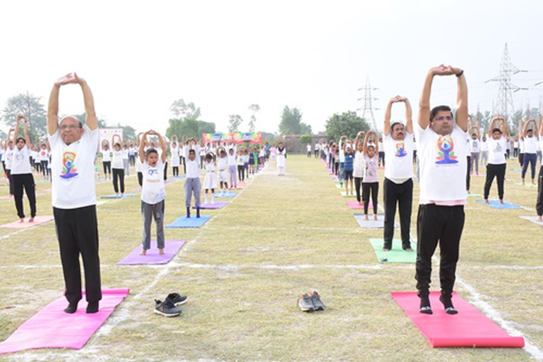 Vaidya Yagya Dutt Sharma Ayurved Mahavidyalaya khurza About